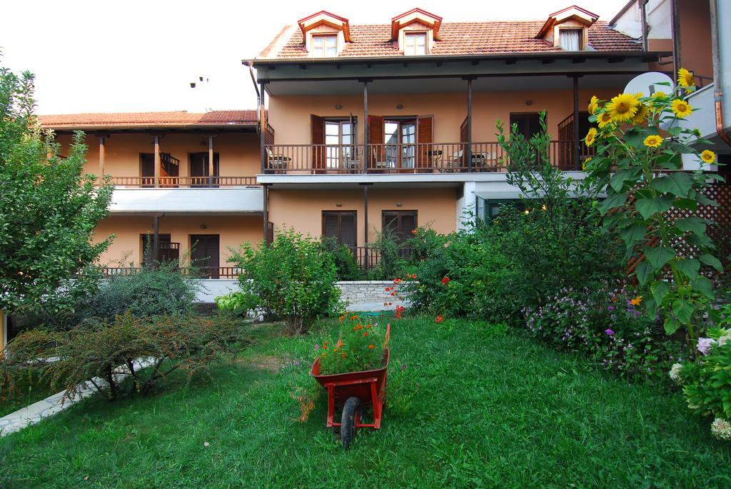 Hotel Papanastasiou Eláti 外观 照片